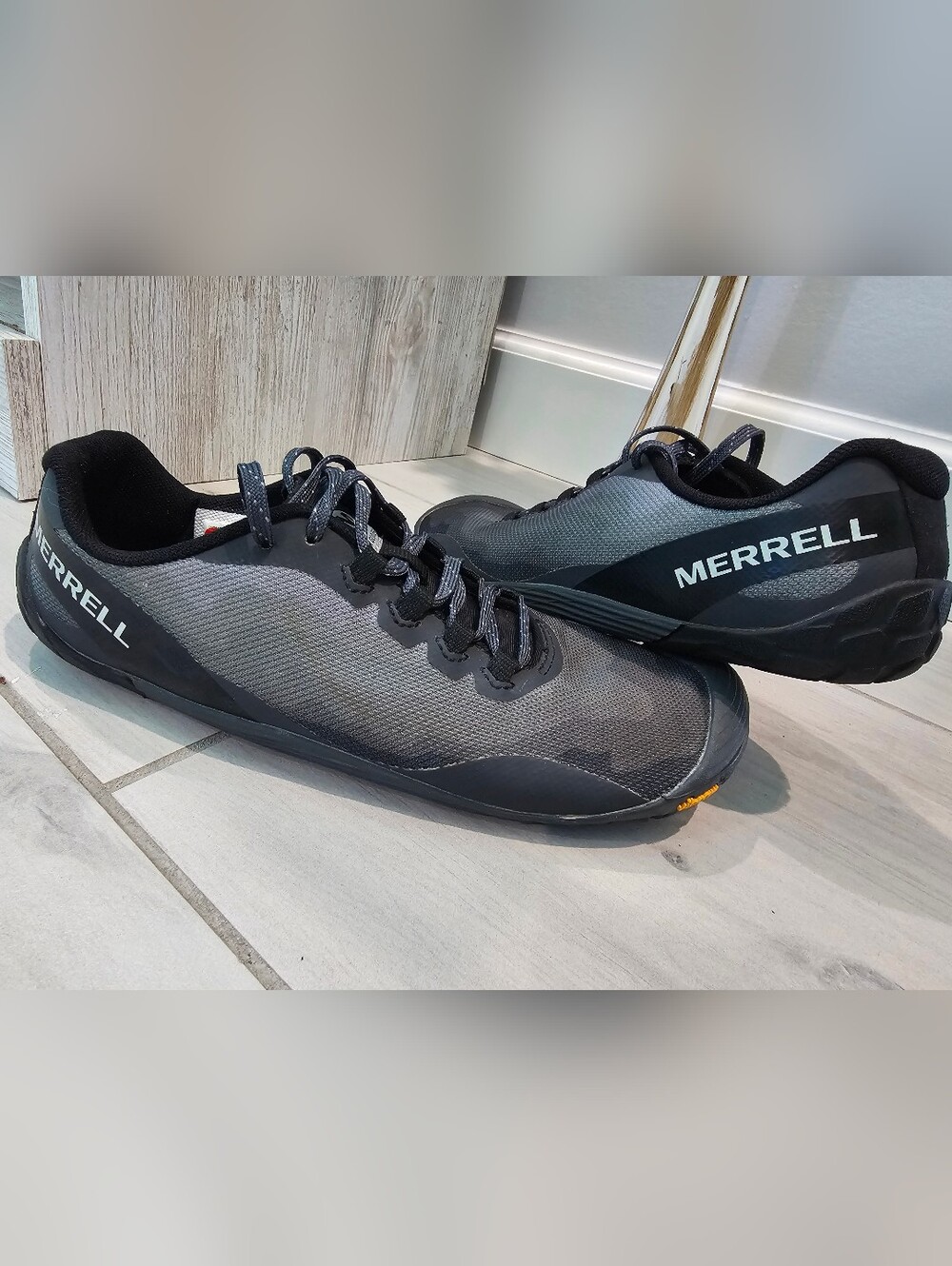 Merrell Vapor Glove 4 Women’s Gray Barefoot Shoes Size 8.5